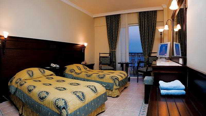Suzer Sun Dreams Hotel & Spa Измир Екстериор снимка